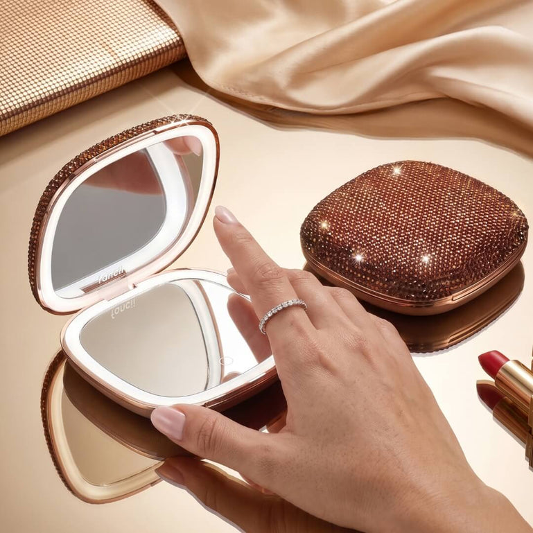 Mila 2 Luxe LED Compact Mirror