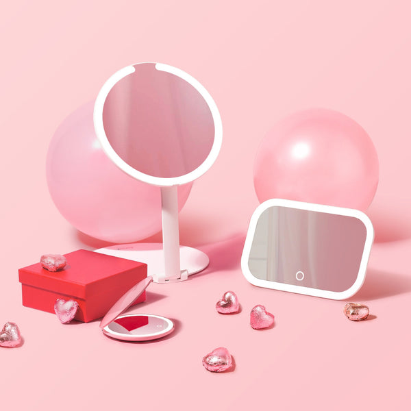 Love at First Light - Abigail, Juni 2, & Mini Taylor Mirror by