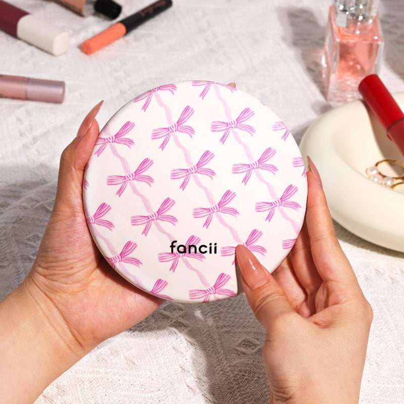 ROSETTE RIBBON taylor lighted compact travel mirror with led lights