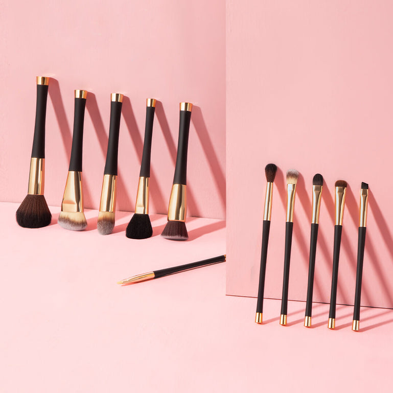 ARIA the best makeup brush 12-piece set in Velvet