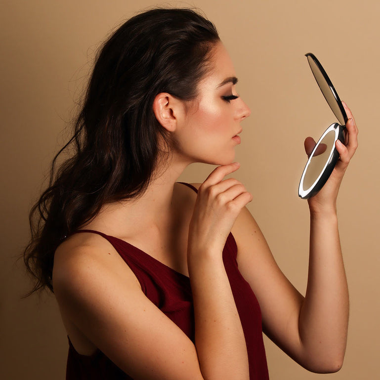 Lumi compact with 1X/10X magnifying mirrors by Fancii and Co Midnight Black