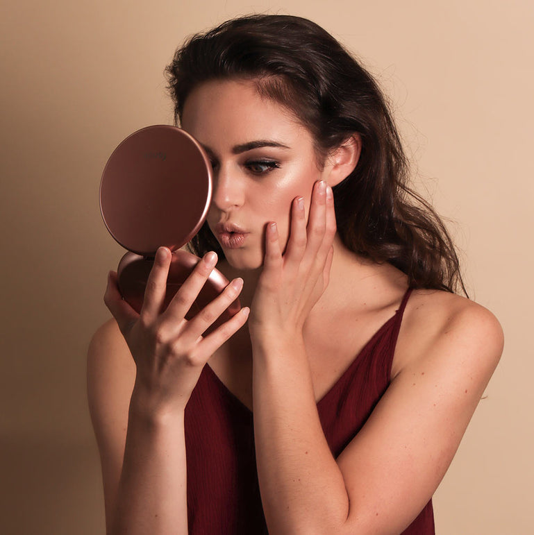 Lumi compact with 1X/10X magnifying mirrors by Fancii and Co Rose Gold