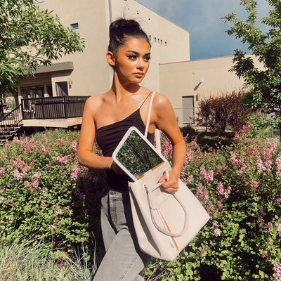 The Jetsetters_Madison Makeup Bag + Aura GO 2 travel Mirror