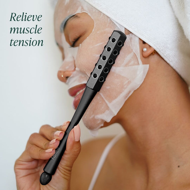 Fancii Remi uplift facial roller massager tool in Black Onyx