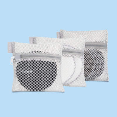 Zoe 360 cleansing cloths in mesh washable bags