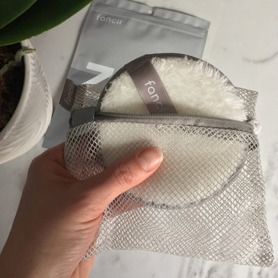 Zoe dry ultra-absorbent, mega soft cleansing pads are laundry safe